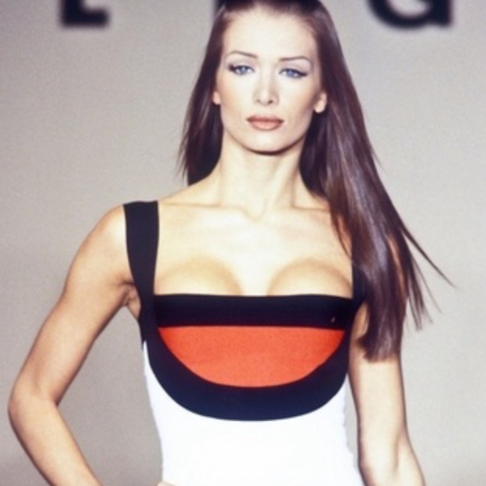 Herve Leger bandage dress. - Picture 5 of 6
